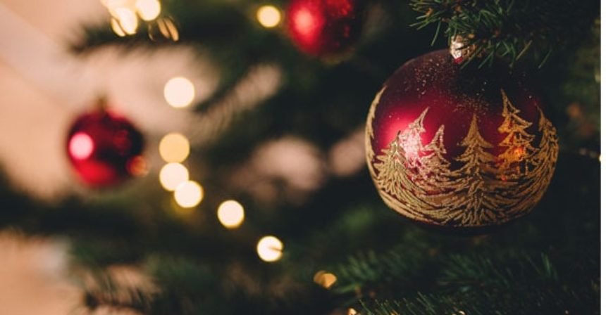 ENJOY AN ECO-FRIENDLY HOLIDAY SEASON